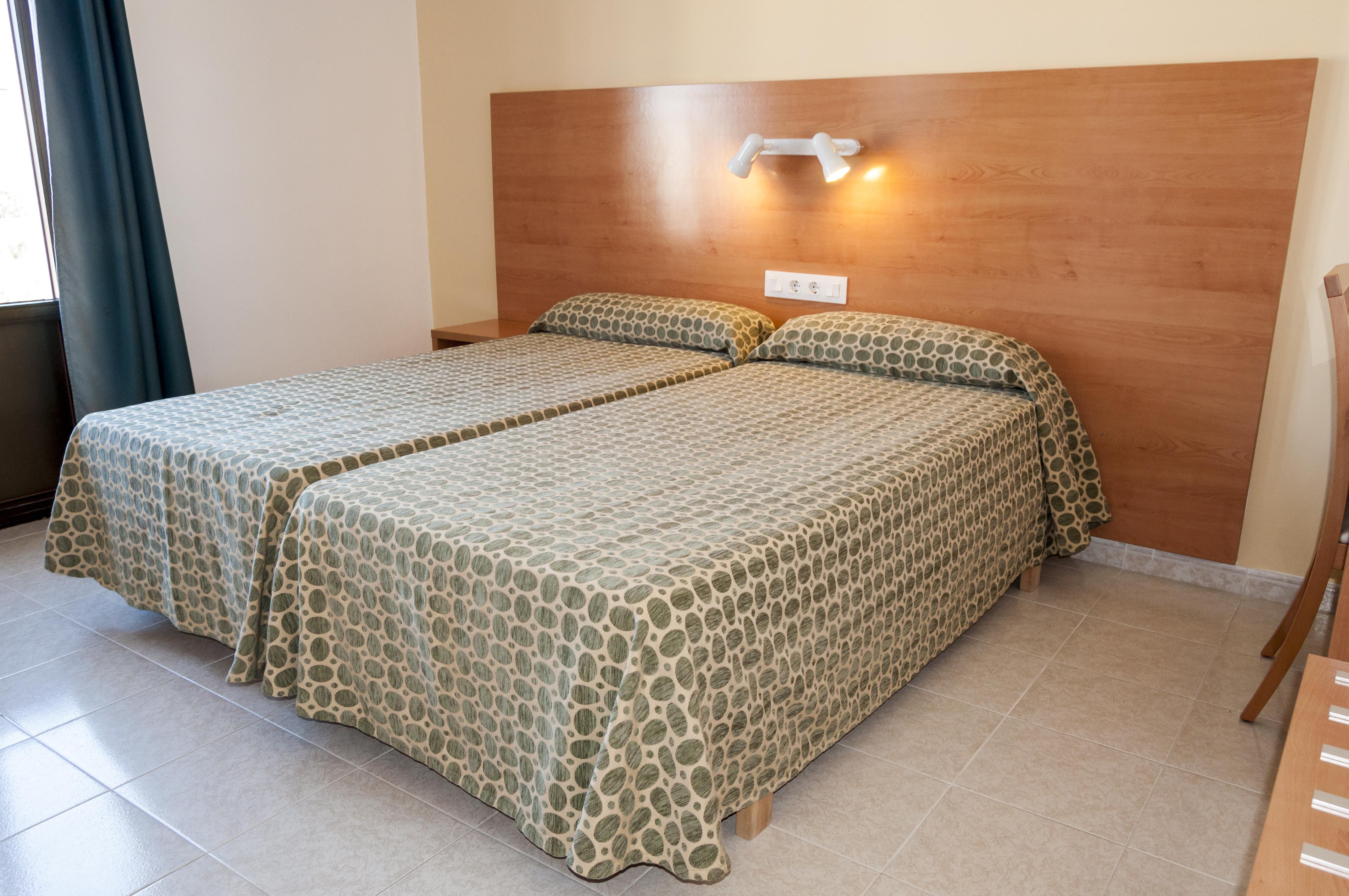 Hotel Madrid Ciutadella  Buitenkant foto