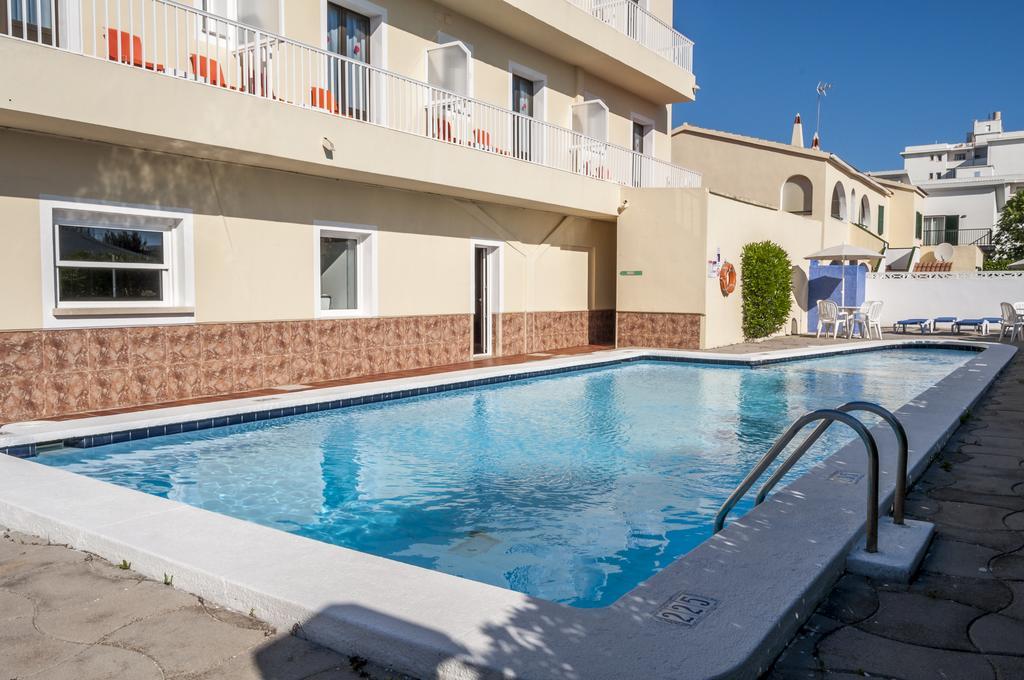 Hotel Madrid Ciutadella  Buitenkant foto