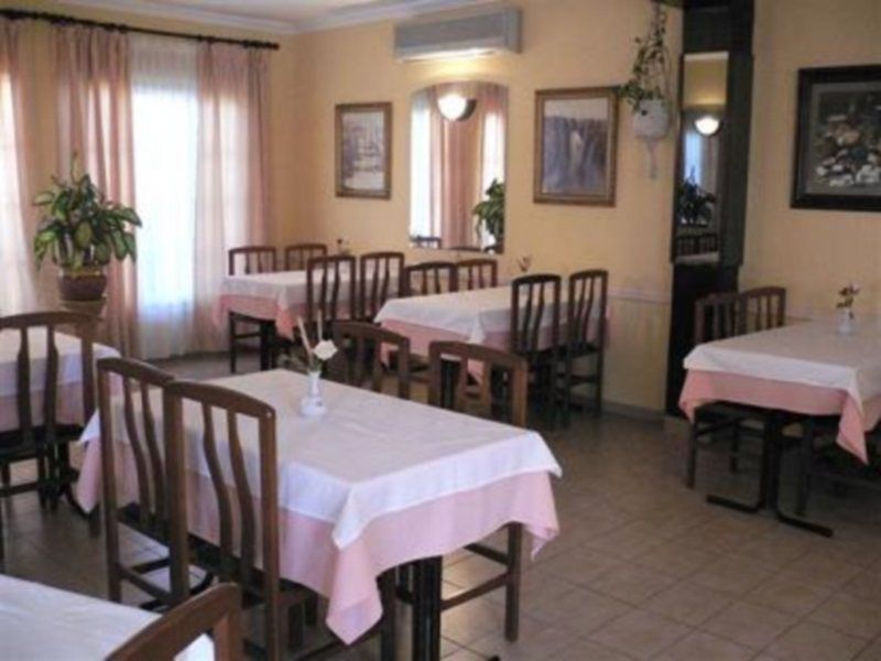 Hotel Madrid Ciutadella  Buitenkant foto