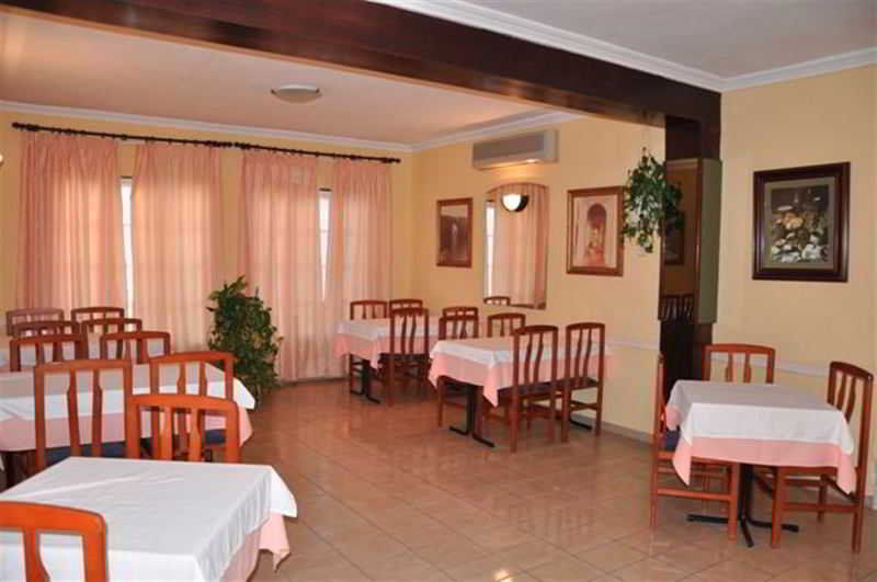 Hotel Madrid Ciutadella  Buitenkant foto